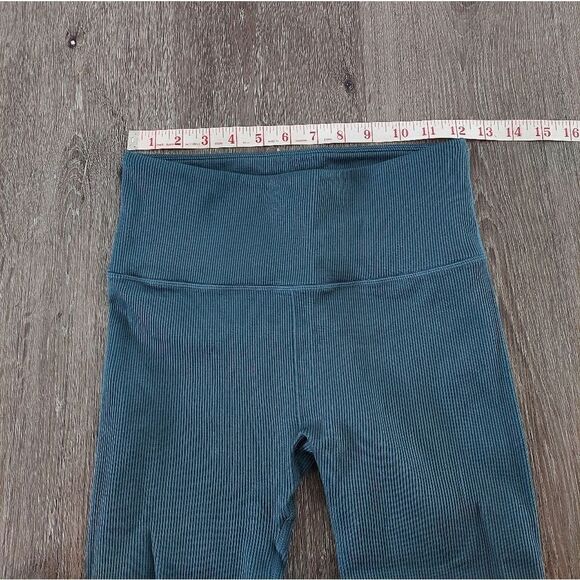 Fabletics High-Waisted Seamless Rib Legging Small - Picture 6 of 8